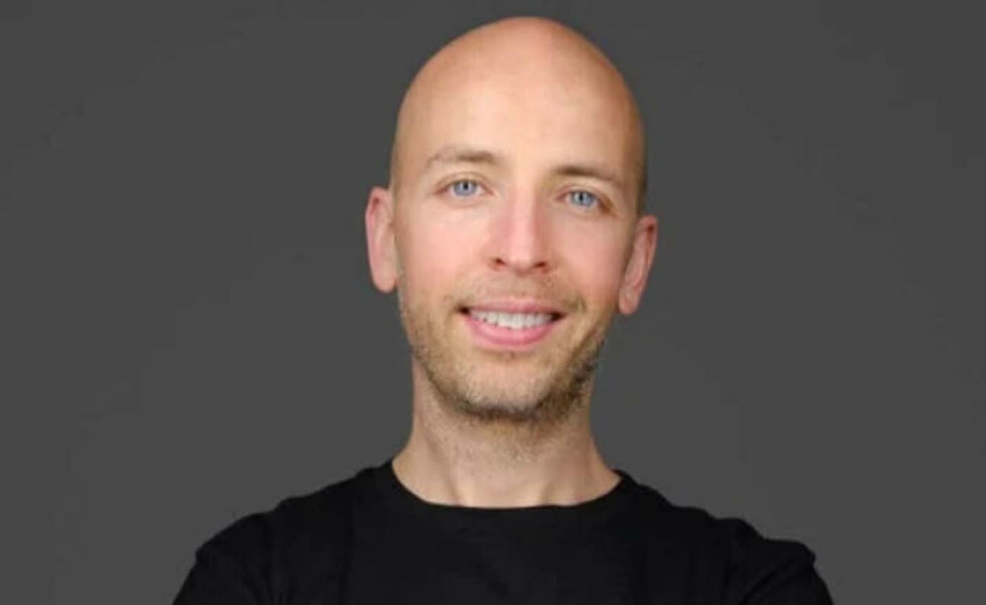 Brian dean fondatore di backlinko, accademia della seo acquisita da sem rush